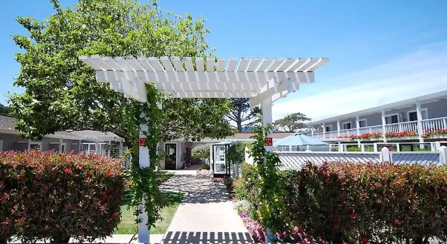 Monterey Bay Lodge Garten