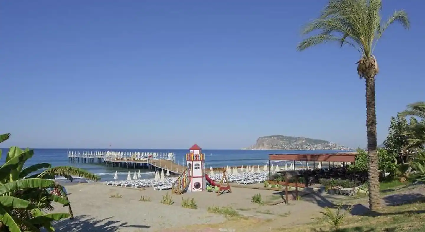 Asia Beach Resort & Spa Strand