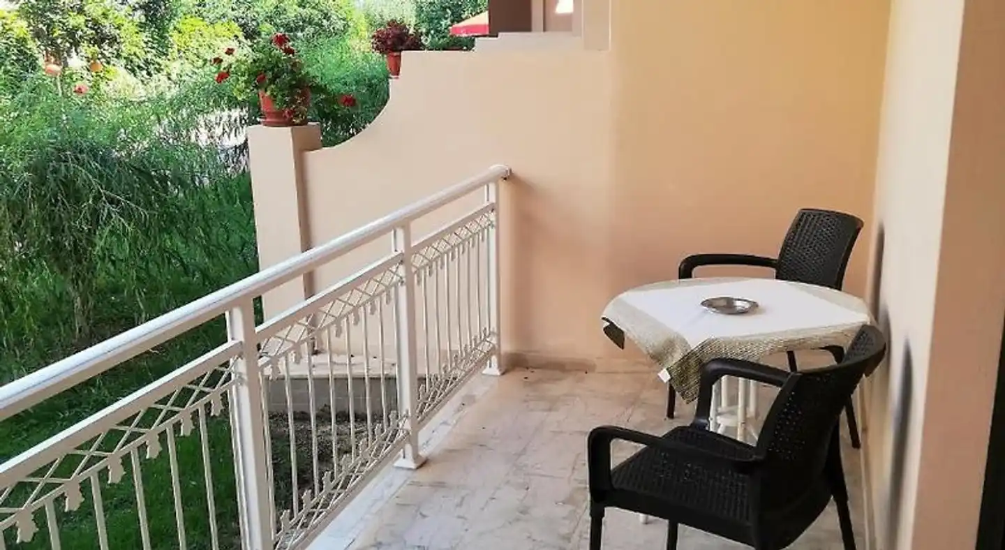Toula's Apartments Wellness