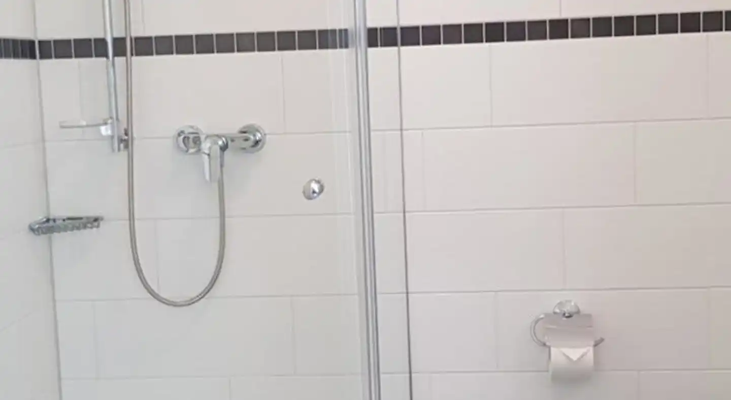 Gästehaus Rostock Lütten Klein Badezimmer