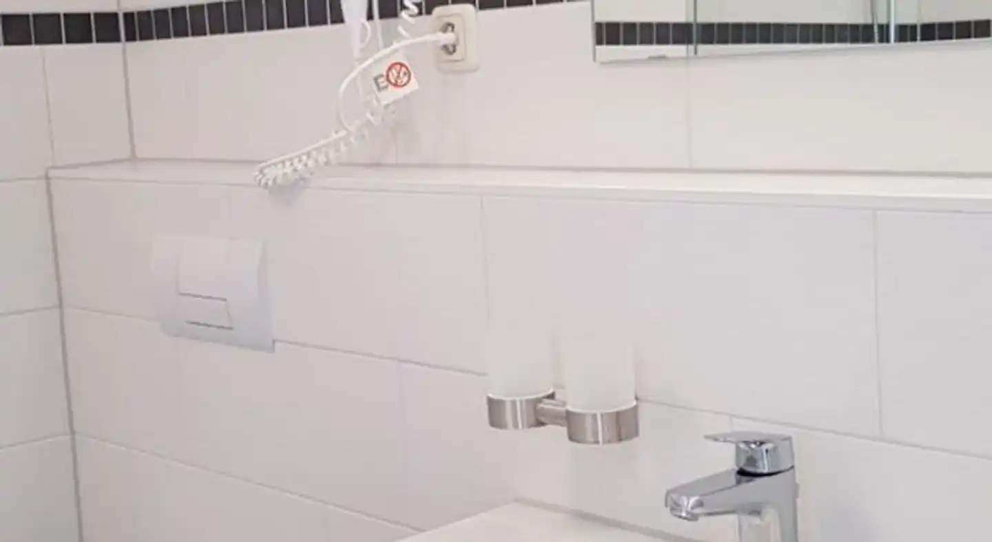 Gästehaus Rostock Lütten Klein Badezimmer