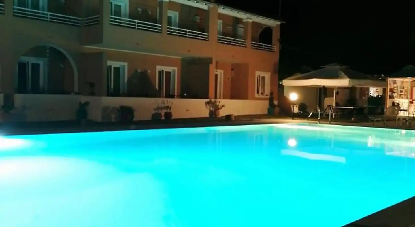 Sausan Hotel Pool