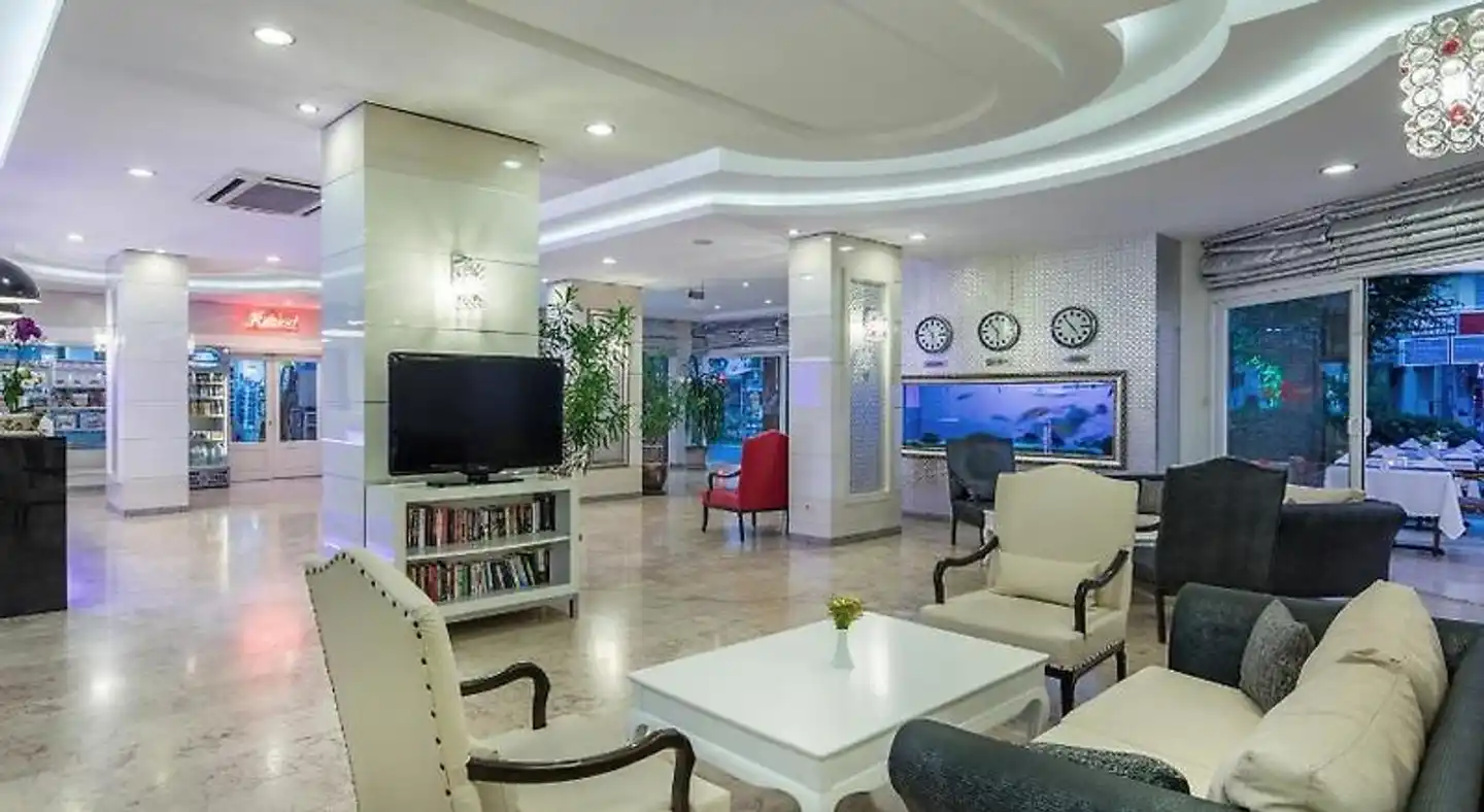 May Flower Aparthotel Lobby