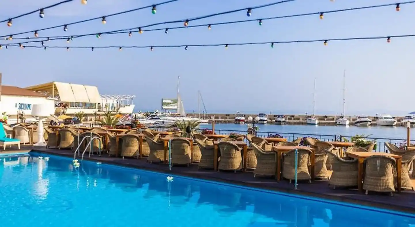 Palace Marina Dinevi Hotel Pool