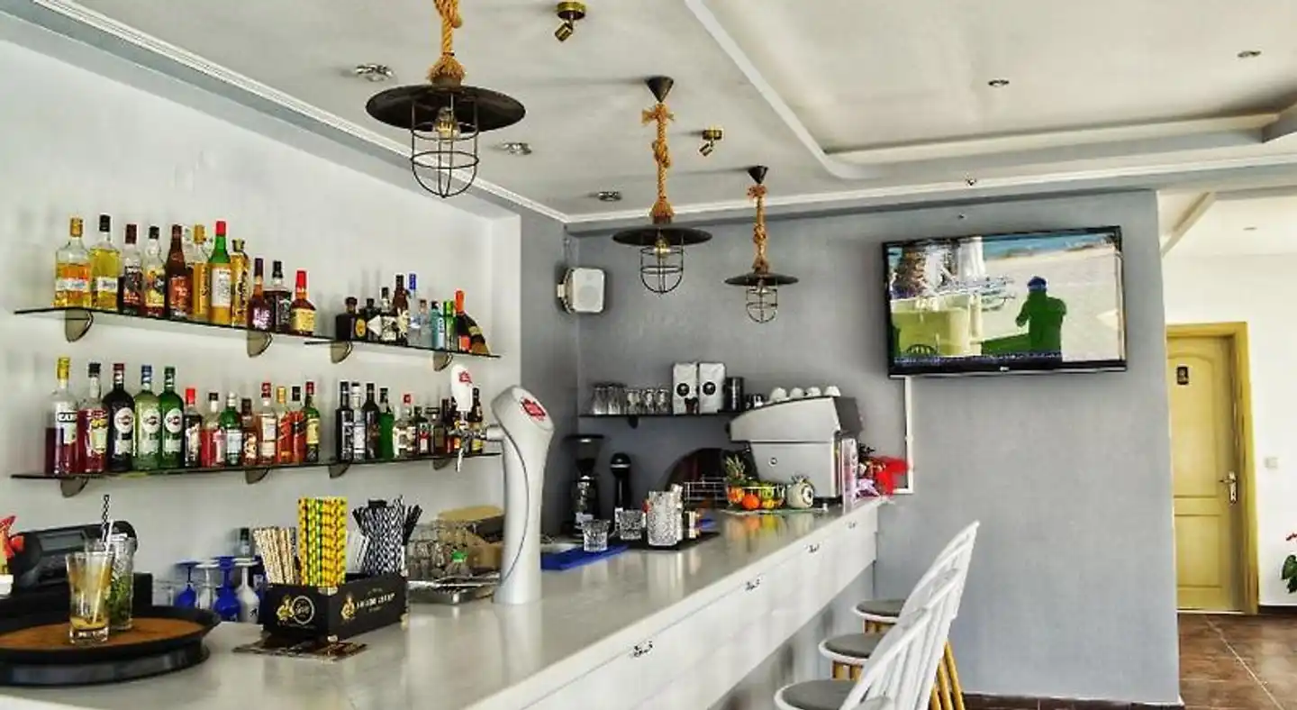 SunRose Beach Aparthotel Bar