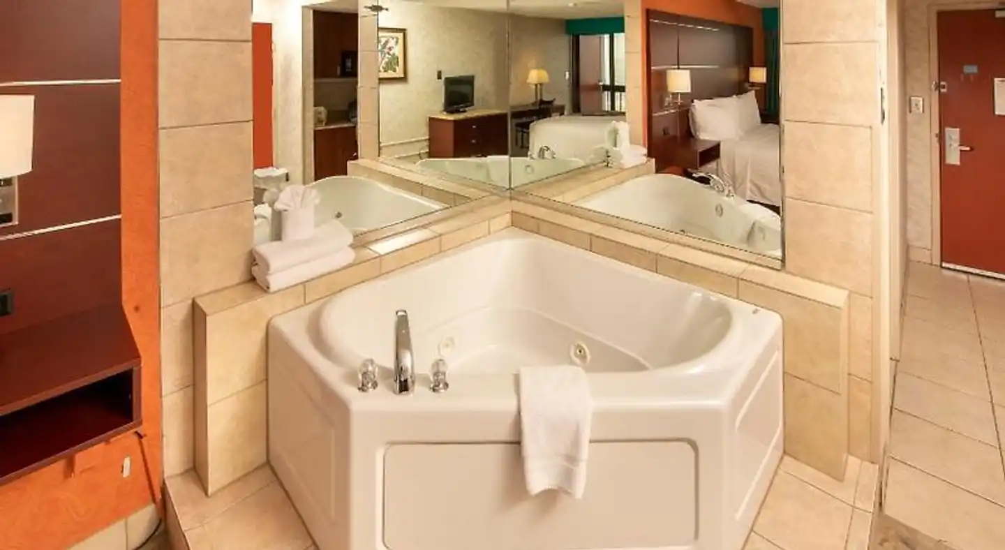 The Breakers Resort Inn Badezimmer