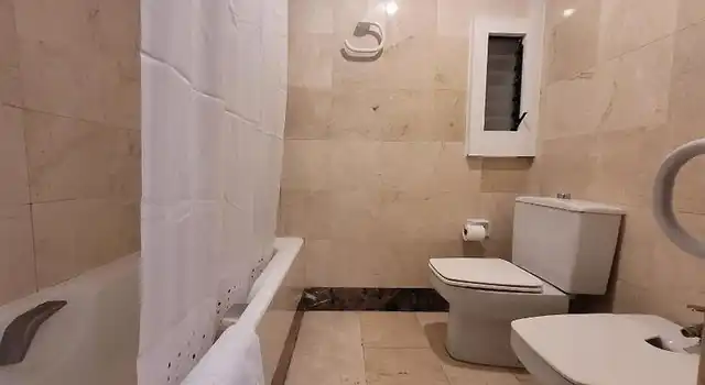 Apartamentos Santa Margarita Badezimmer
