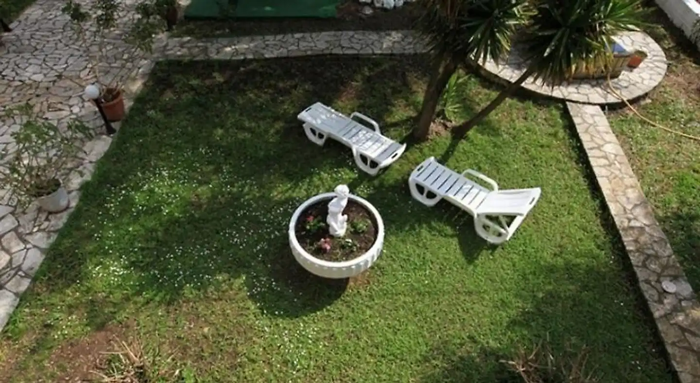 Maritsas Apartments Garten
