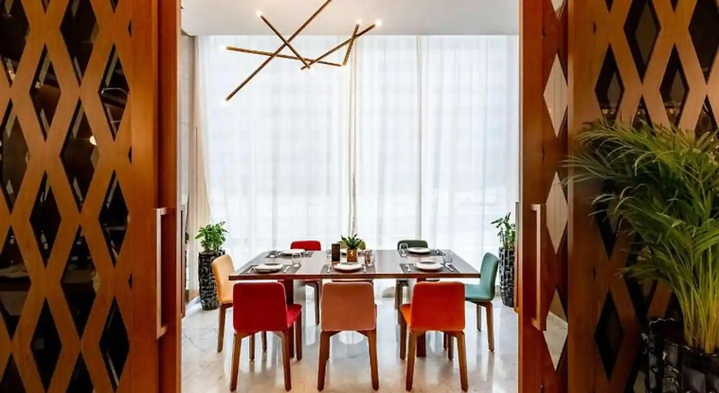 Aleph Doha Residences, Curio Collection by Hilton Restaurant