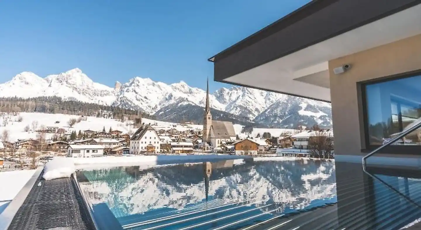 die HOCHKÖNIGIN - Mountain Resort Pool