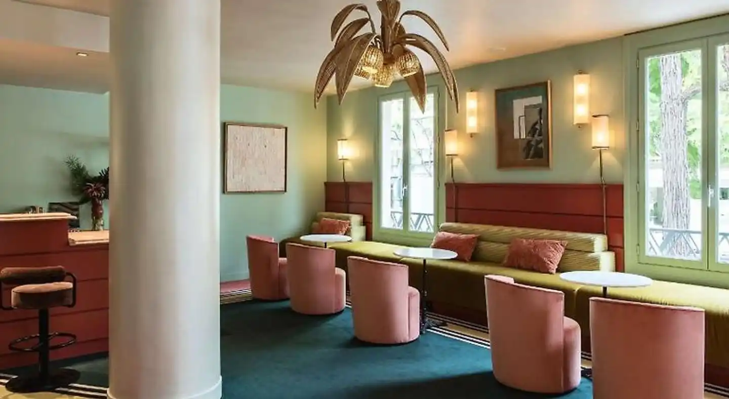 Hôtel Mercedes Arc de Triomphe Lobby