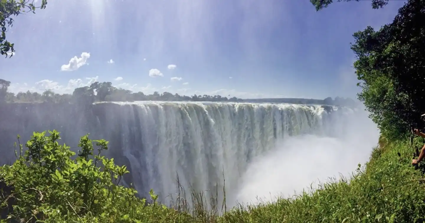 Viktoria Fälle & Safari Abenteuer ab Victoria Falls/bis Kasane Landschaft