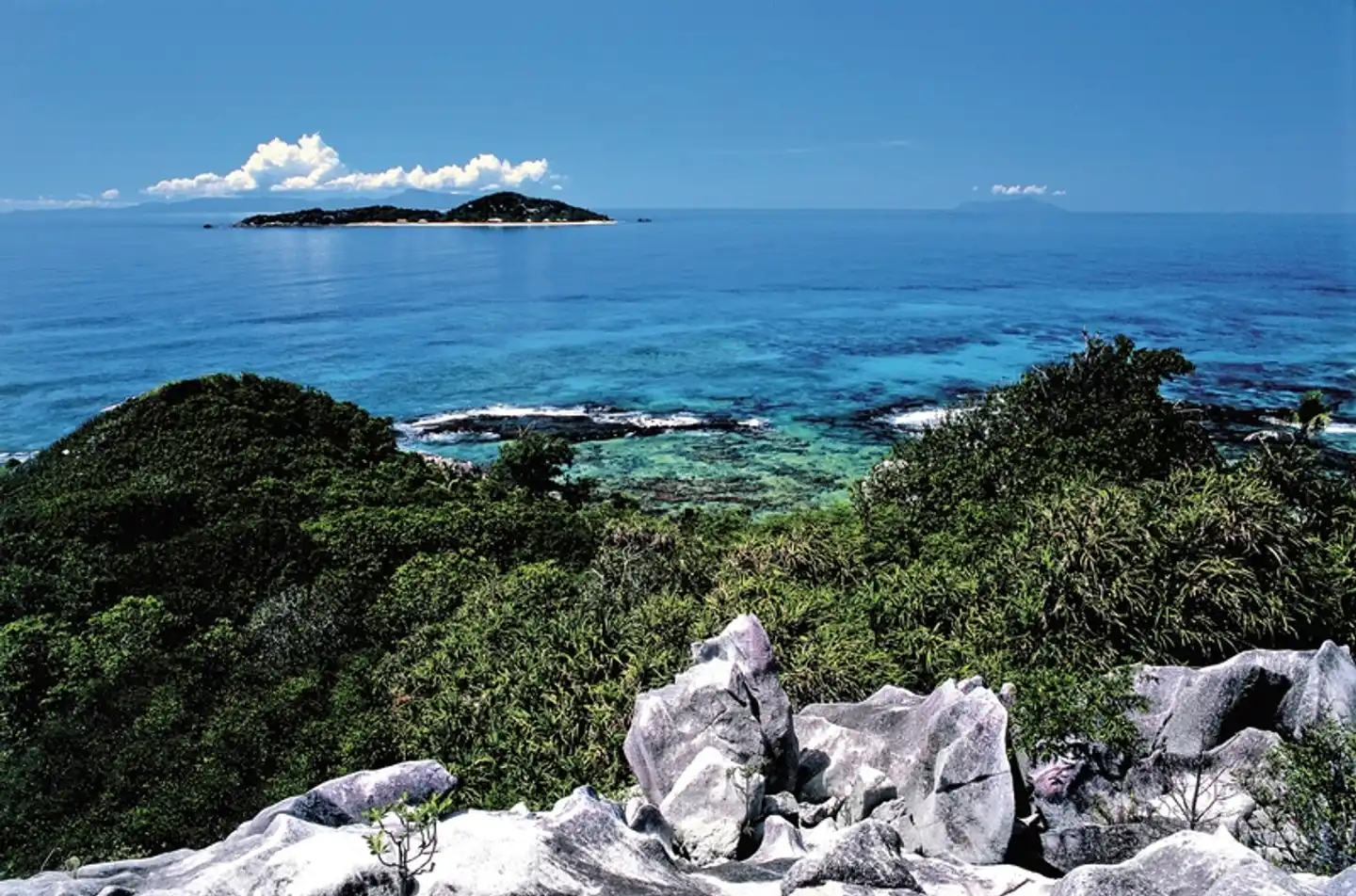 Segeltörn durchs Paradies - S.V. Sea Pearl (8 Tage/7 Nächte, ab/bis Mahé) Landschaft