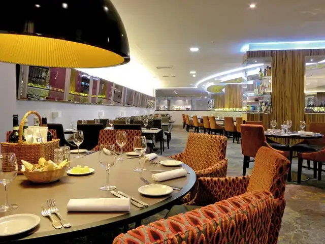 Novotel London West Hotel Restaurant