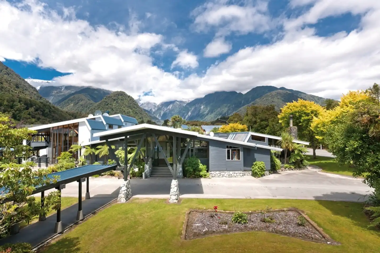 Scenic Hotel Franz Josef Glacier Garten