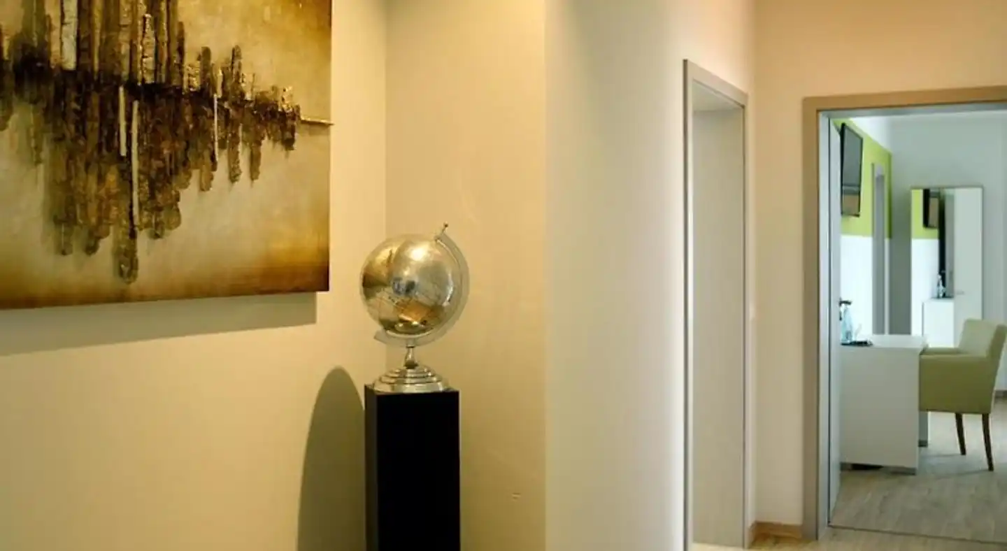 R & J Hotel Wellness