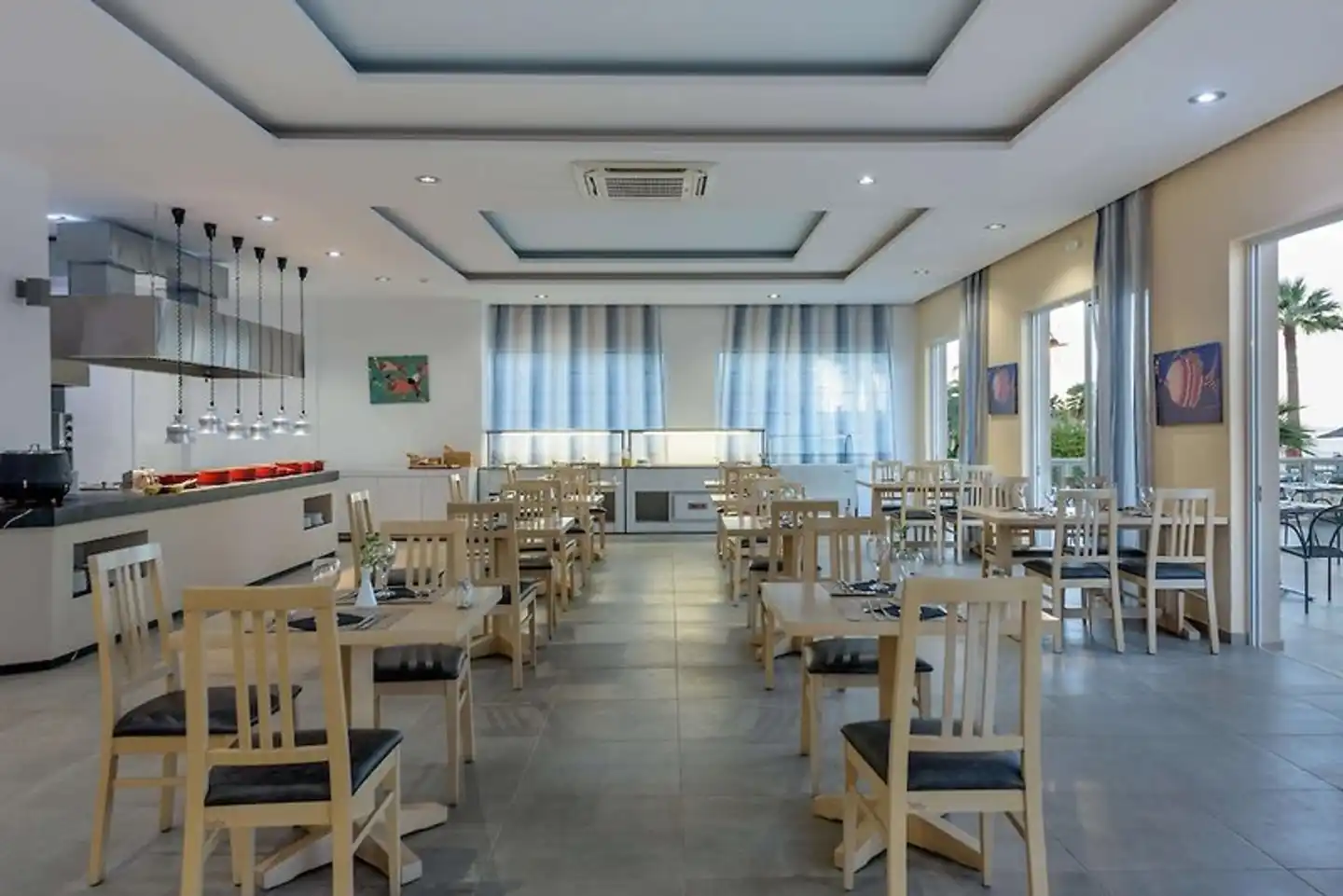 Palm Beach Hotel Restaurant