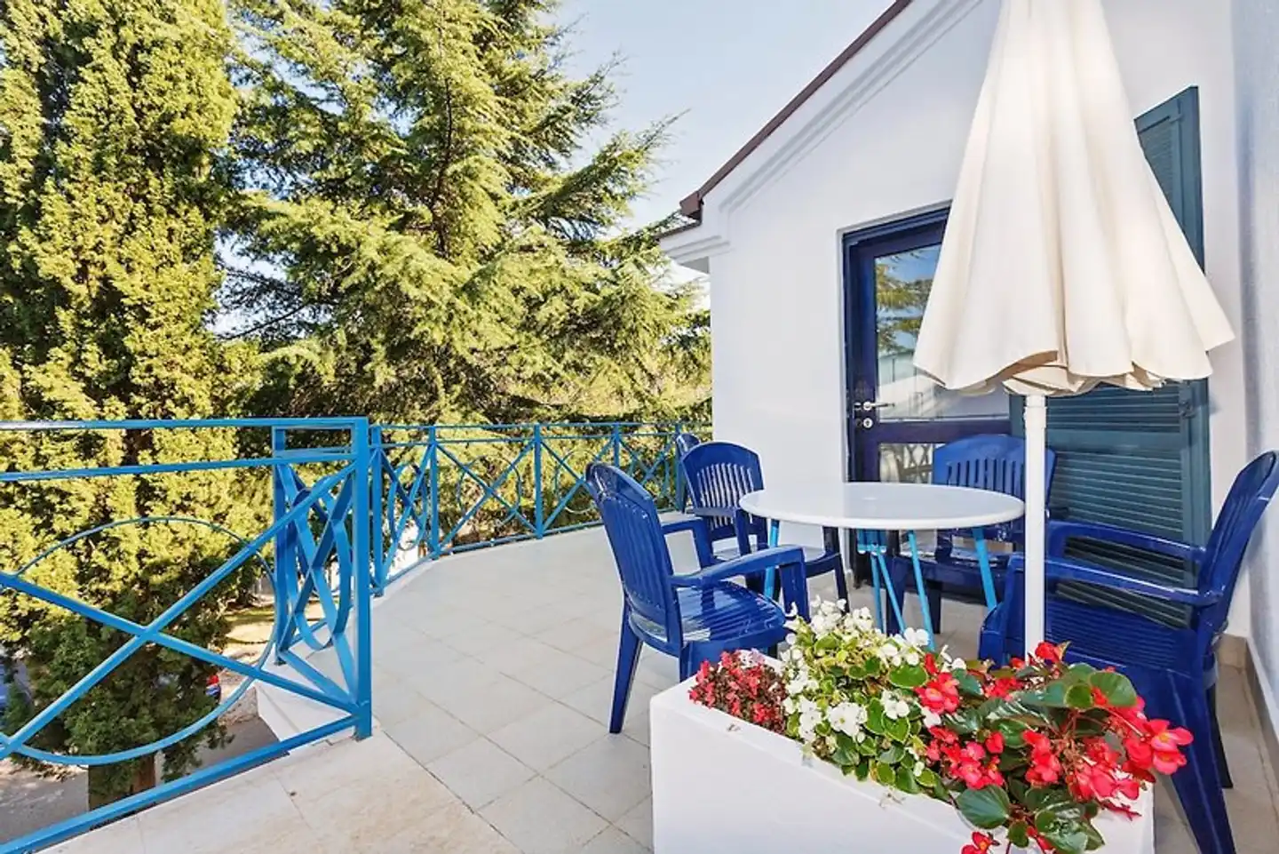 Astra Plava Laguna Terrasse