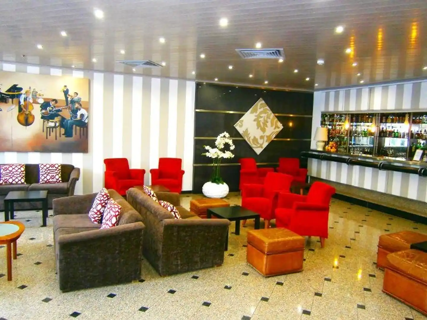 Cristal Caldas Bar