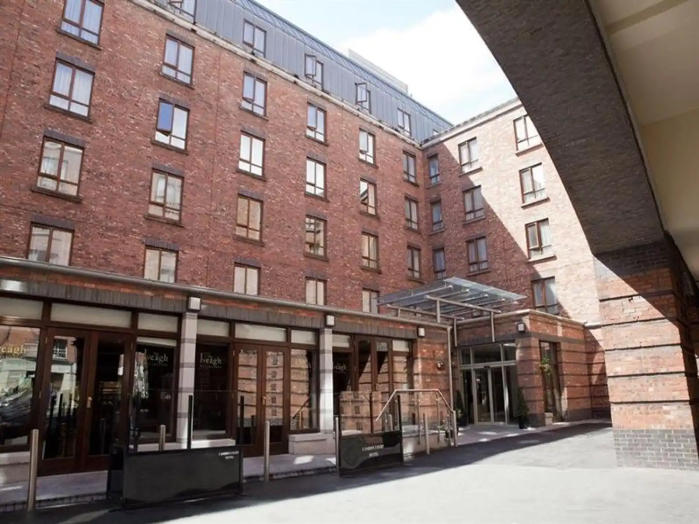 Camden Court Aussenansicht