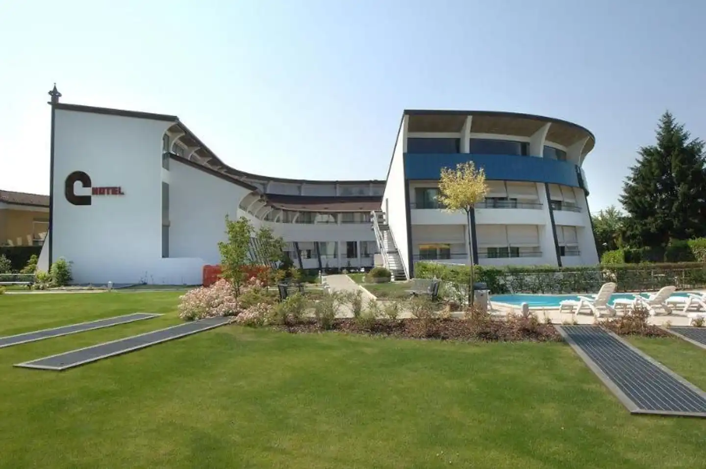 Cardano Hotel Malpensa Aussenansicht