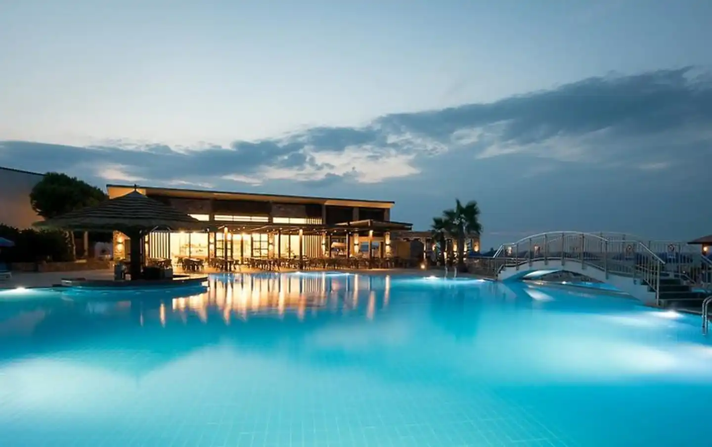 Nana Golden Beach Pool