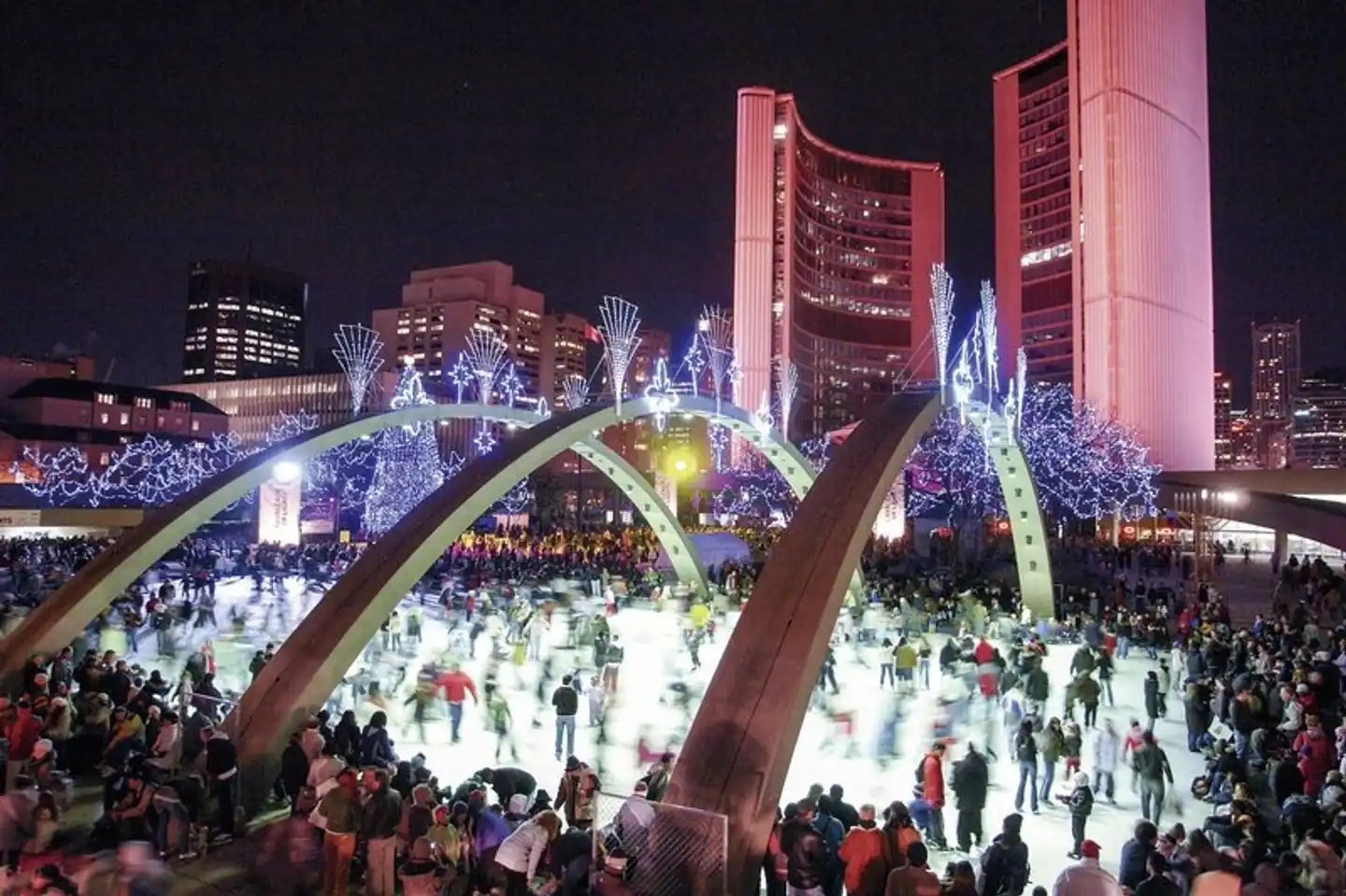 ADAC Special Kanada - Toronto Winterzauber Sport und Entertainment
