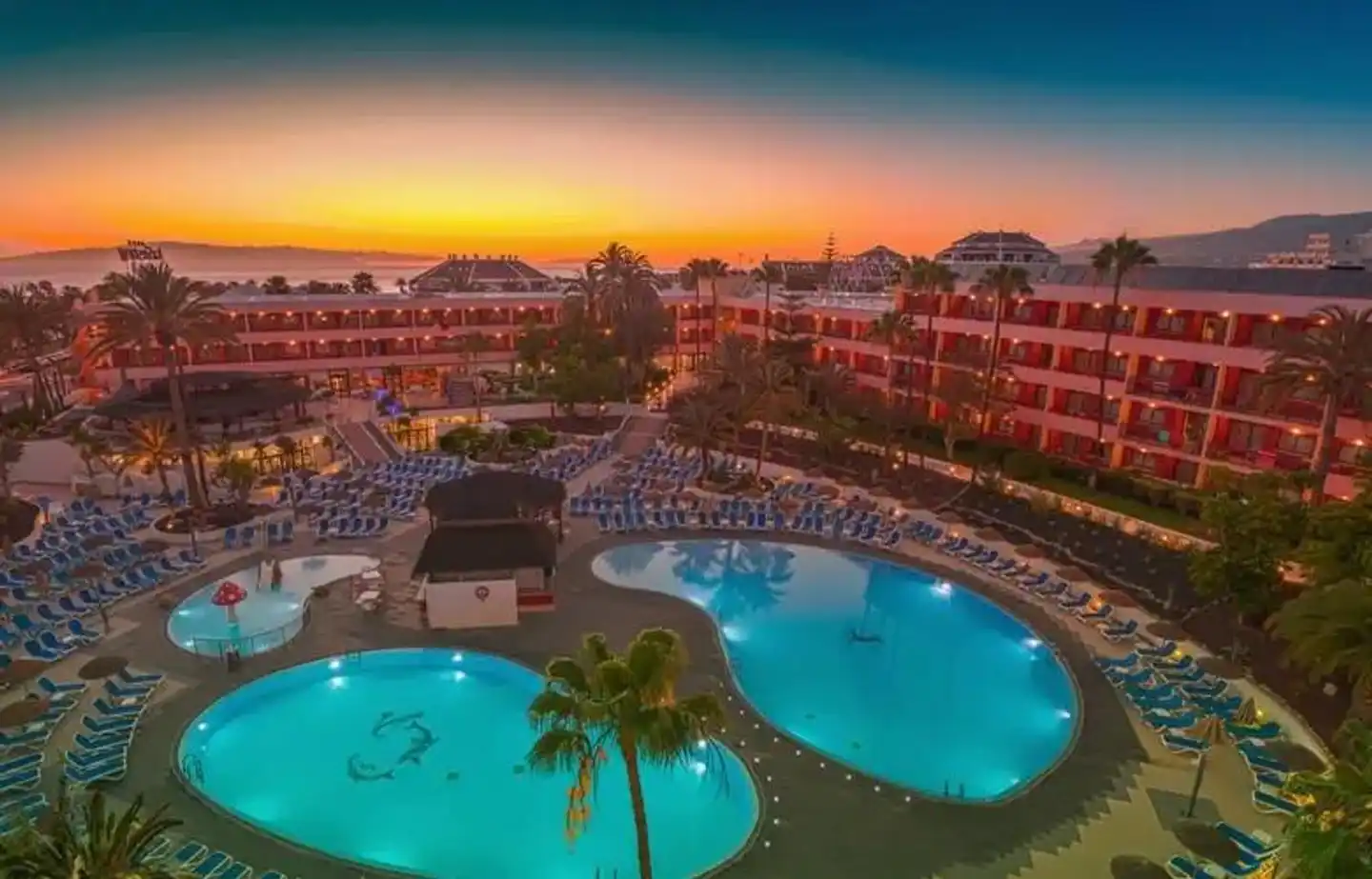 Alexandre Hotel La Siesta Pool
