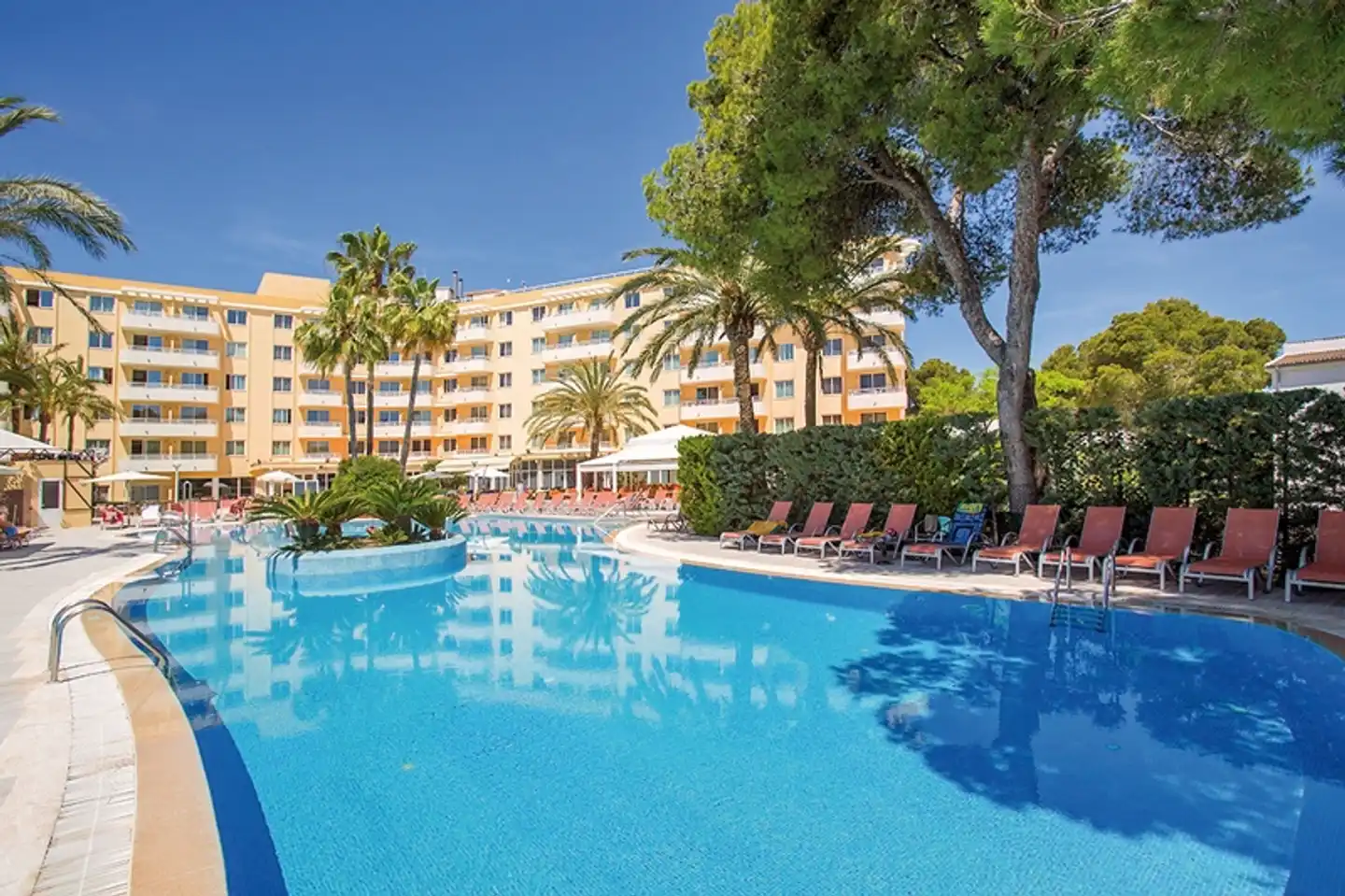 Ivory Playa Pool