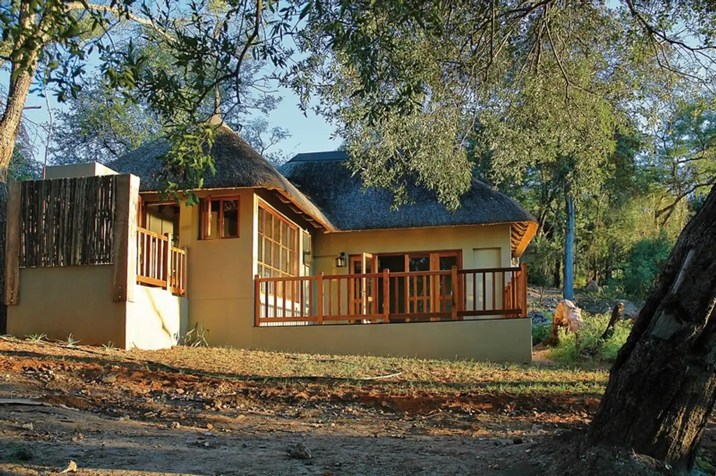 Divava Okavango Lodge & Spa Aussenansicht