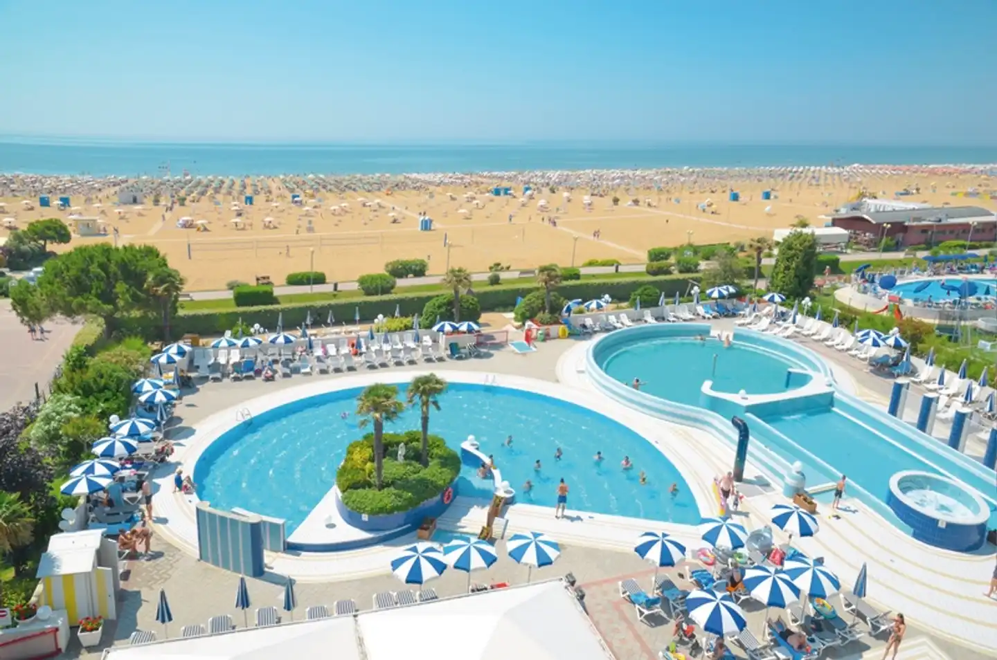 Aparthotel Imperial Pool