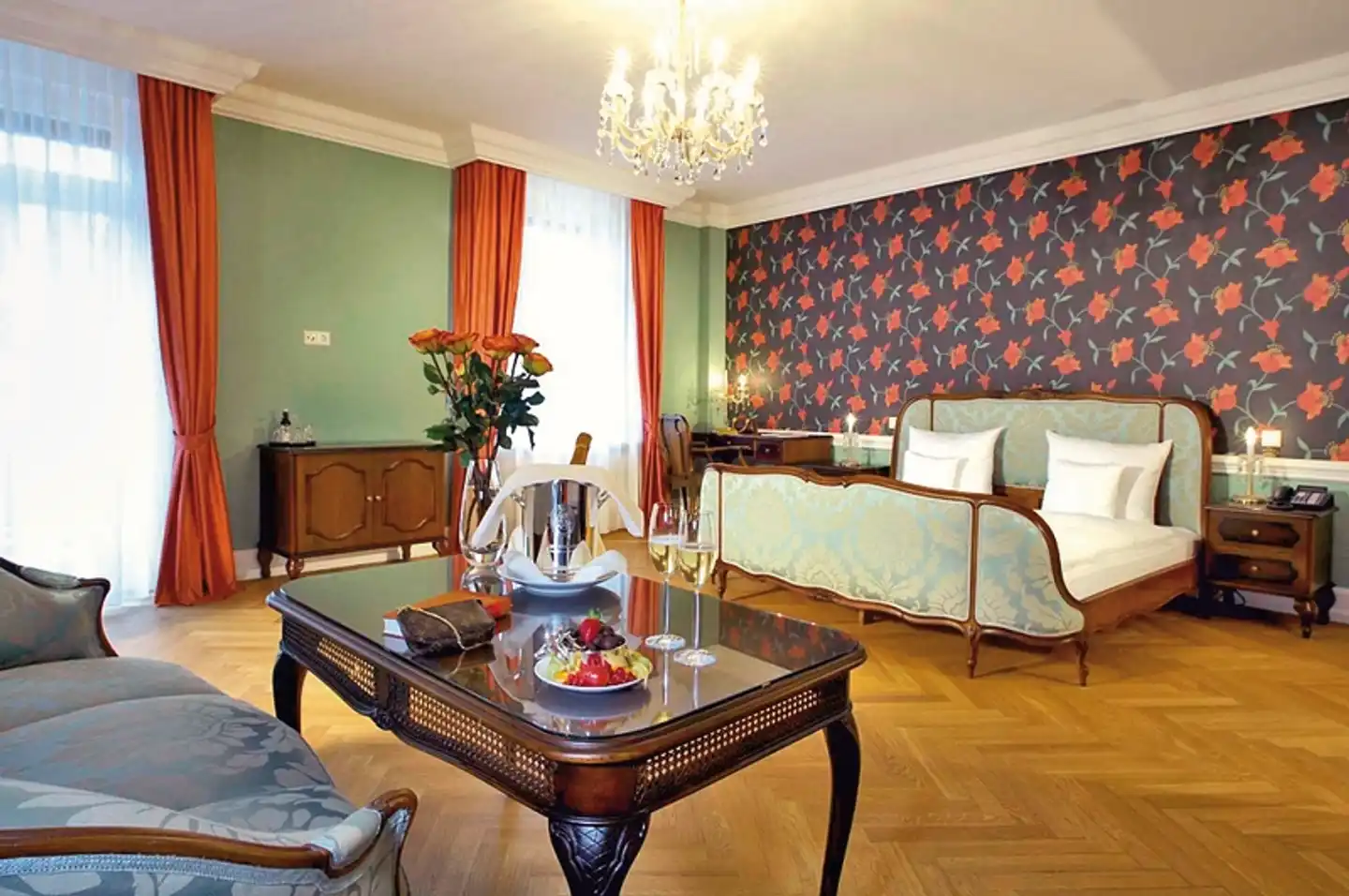 HELIOPARK Bad Hotel zum Hirsch Wohnbeispiel