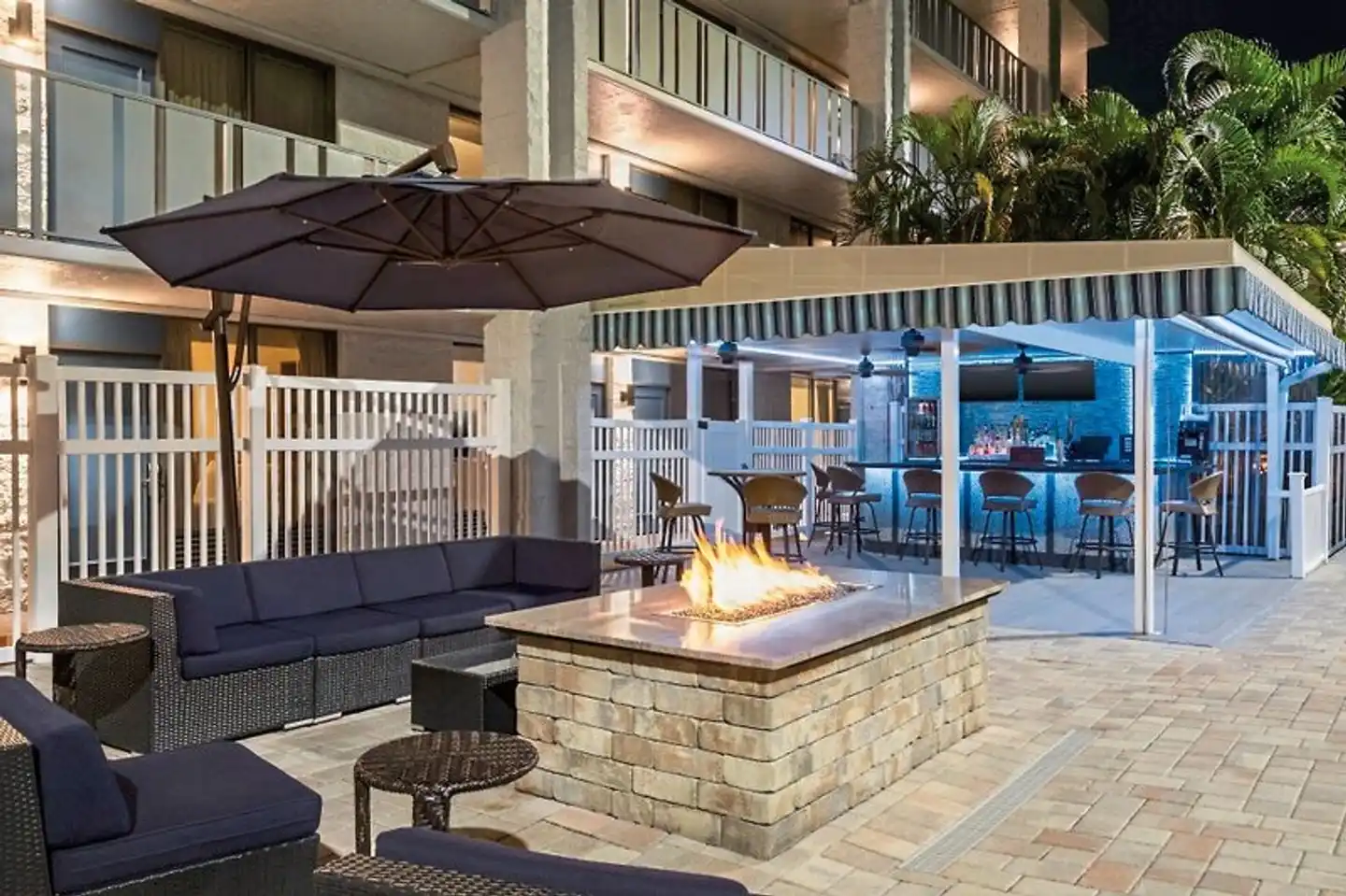 Spark by Hilton Siesta Key Gateway Bar