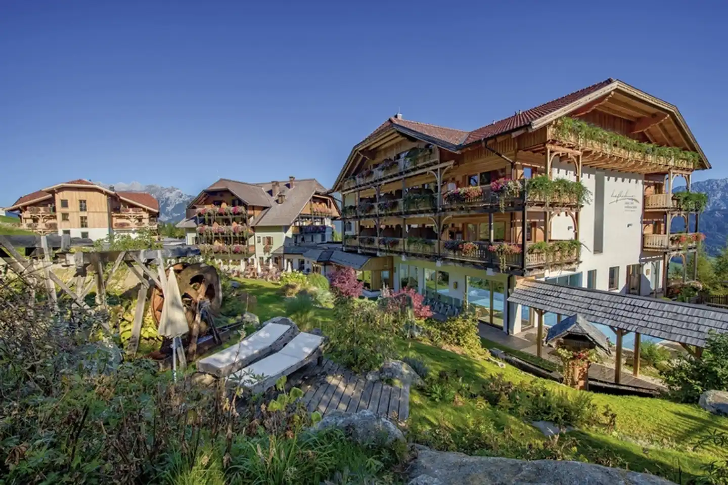 Natur & Wellnesshotel Höflehner Aussenansicht