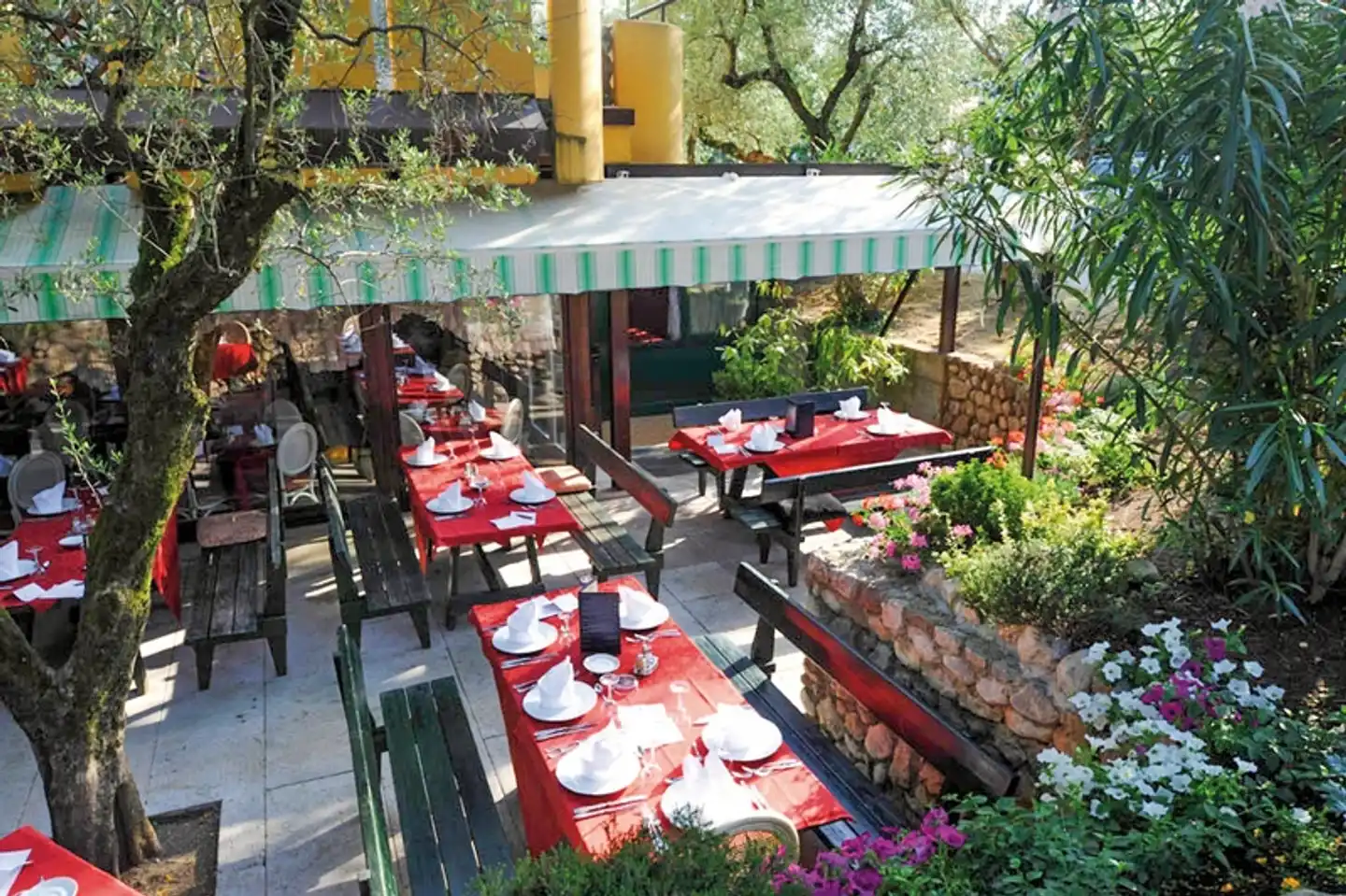 Sport Hotel Olimpo Restaurant