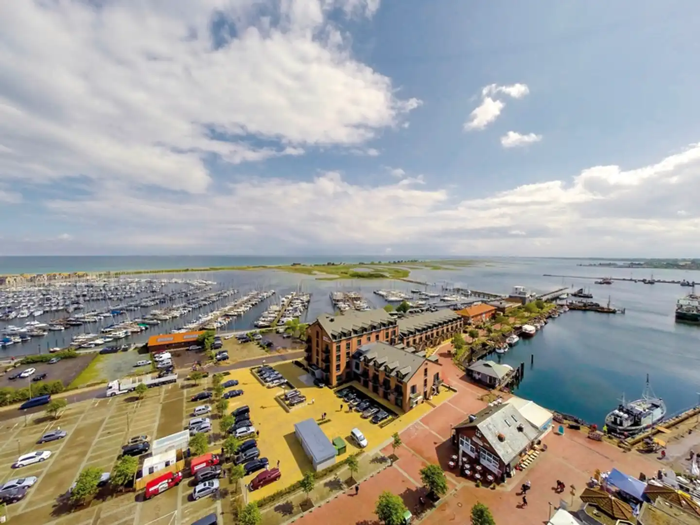 Hafenhotel Meereszeiten Strand
