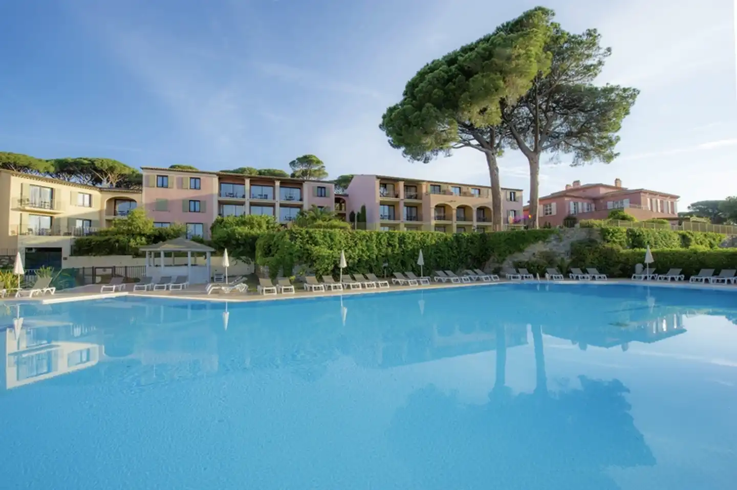 Les Jardins de Sainte Maxime Pool