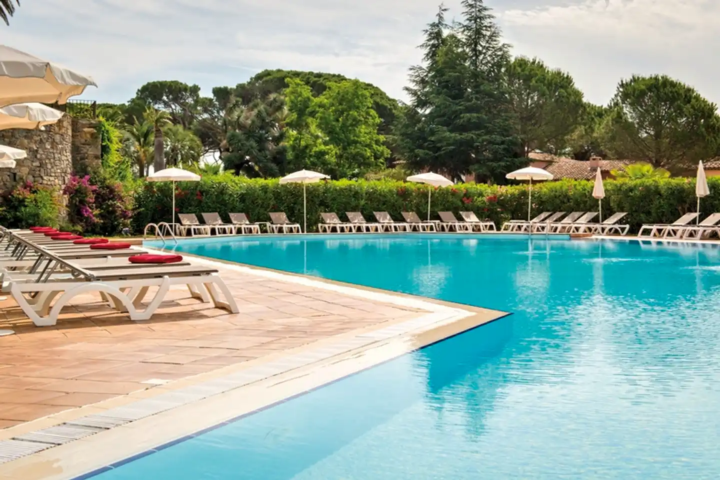 Les Jardins de Sainte Maxime Pool