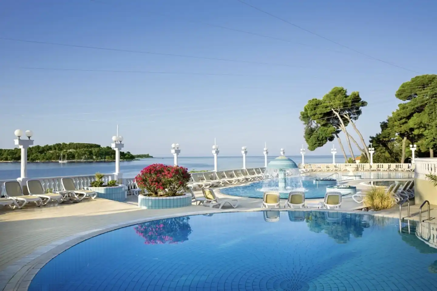 Island Hotel Katarina Pool