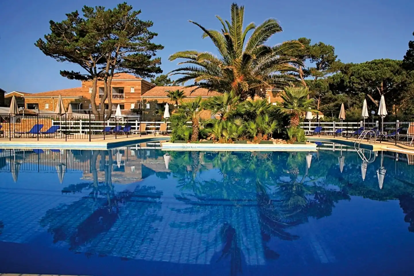 La Lagune Pool