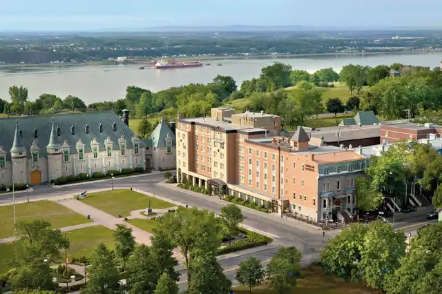 Hotel Chateau Laurier Quebec Aussenansicht