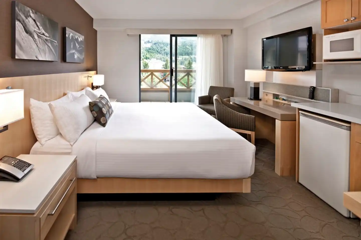 Delta Hotels by Marriott Whistler Village Suites Wohnbeispiel