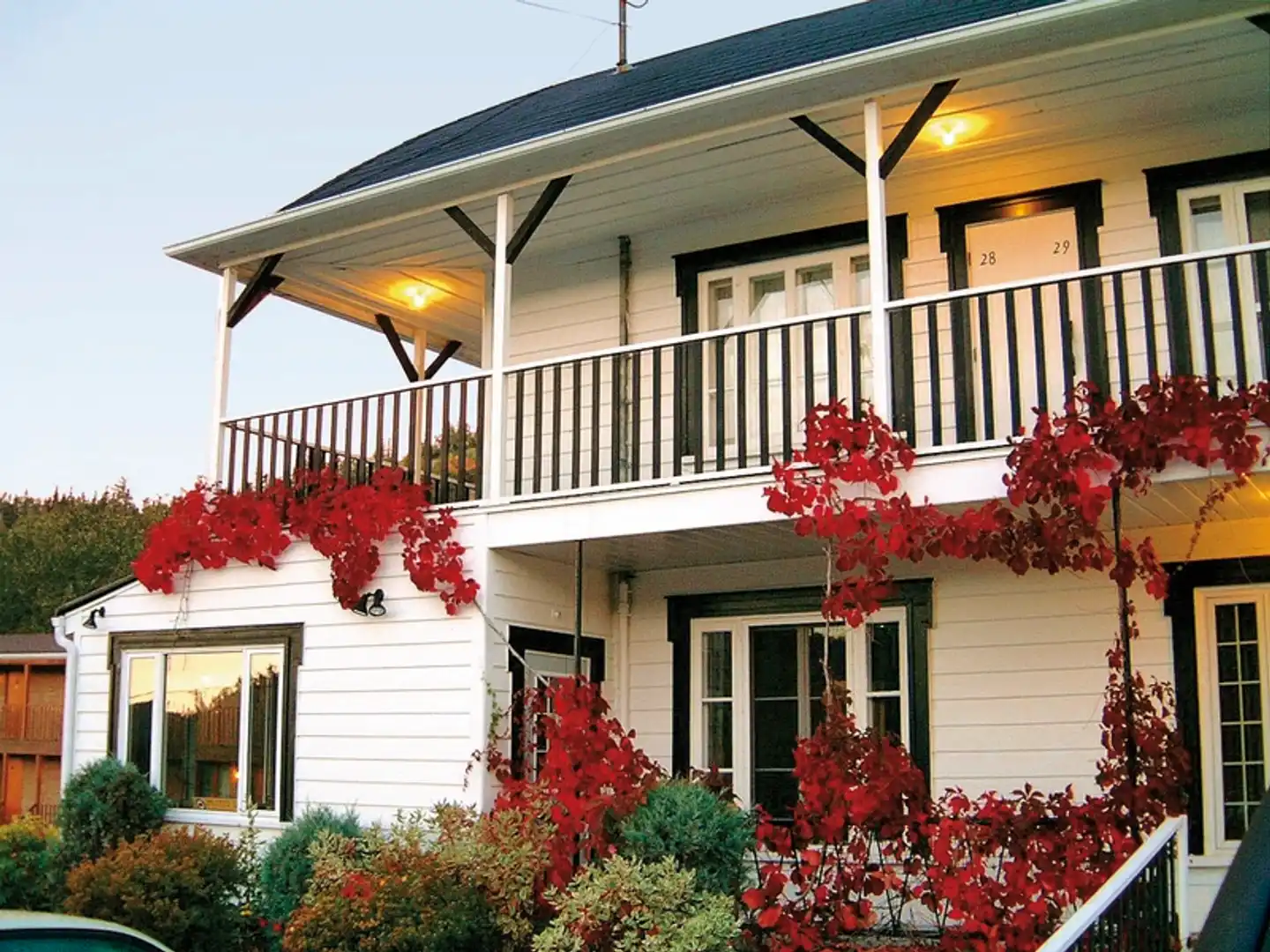 Hotel Georges De Tadoussac Aussenansicht