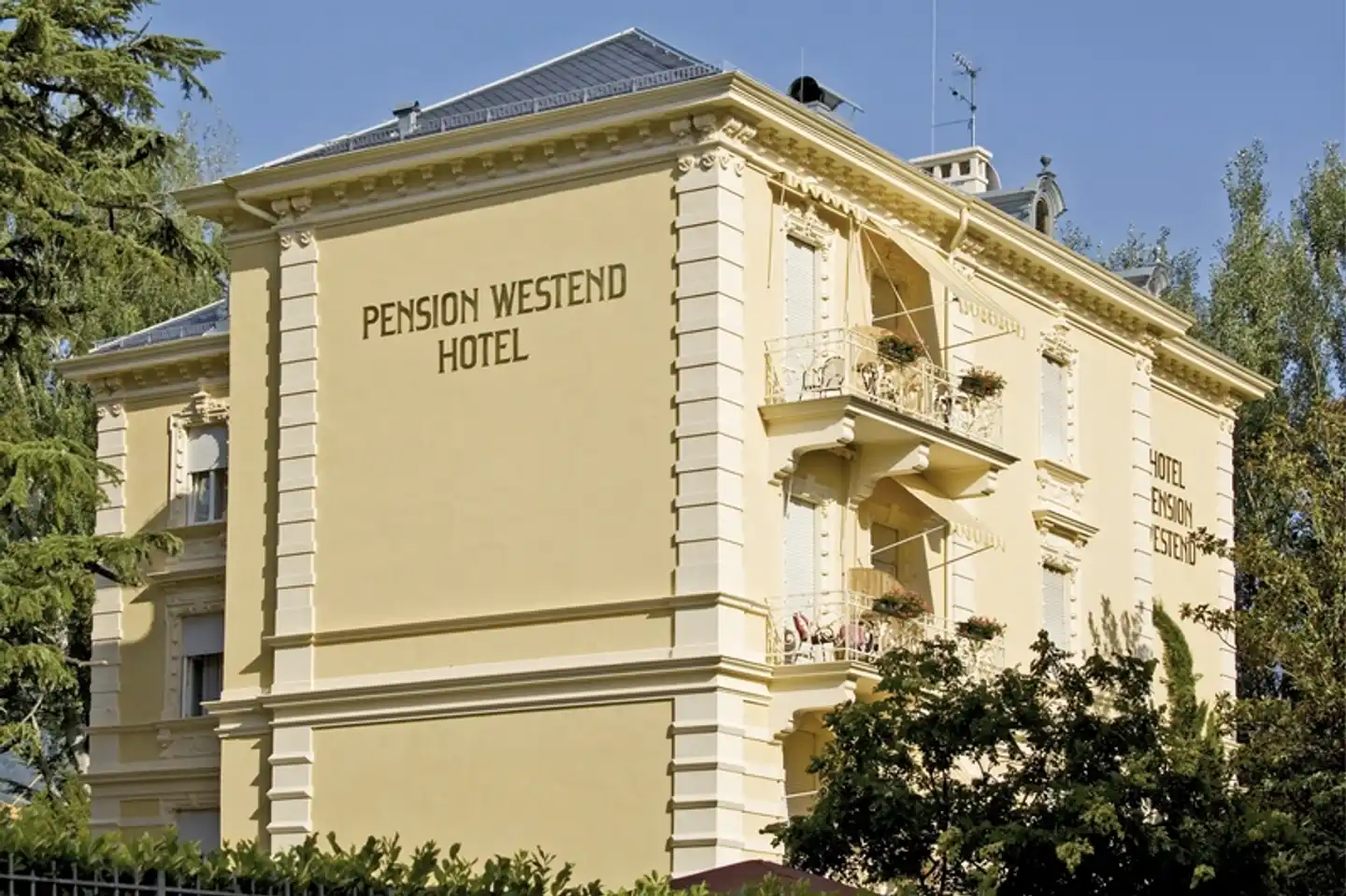Hotel Westend Aussenansicht