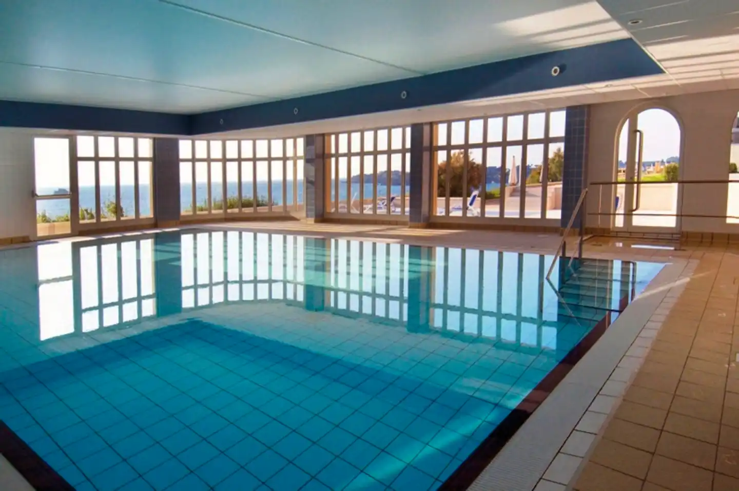 Residence Reine Marine Hallenbad