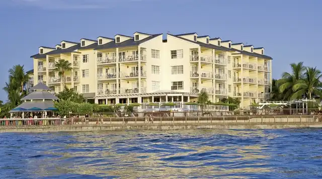 Ocean Key Resort & Spa Aussenansicht