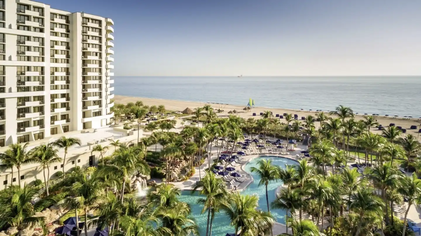 Marriott Harbor Beach Resort & Spa Aussenansicht