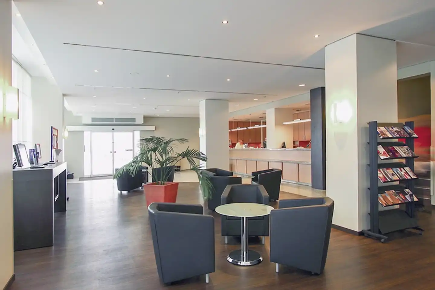 ibis Dresden Zentrum Lobby