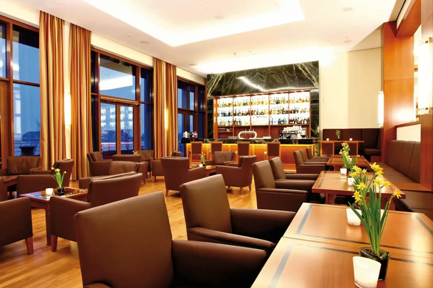 ATLANTIC Hotel Wilhelmshaven Lobby