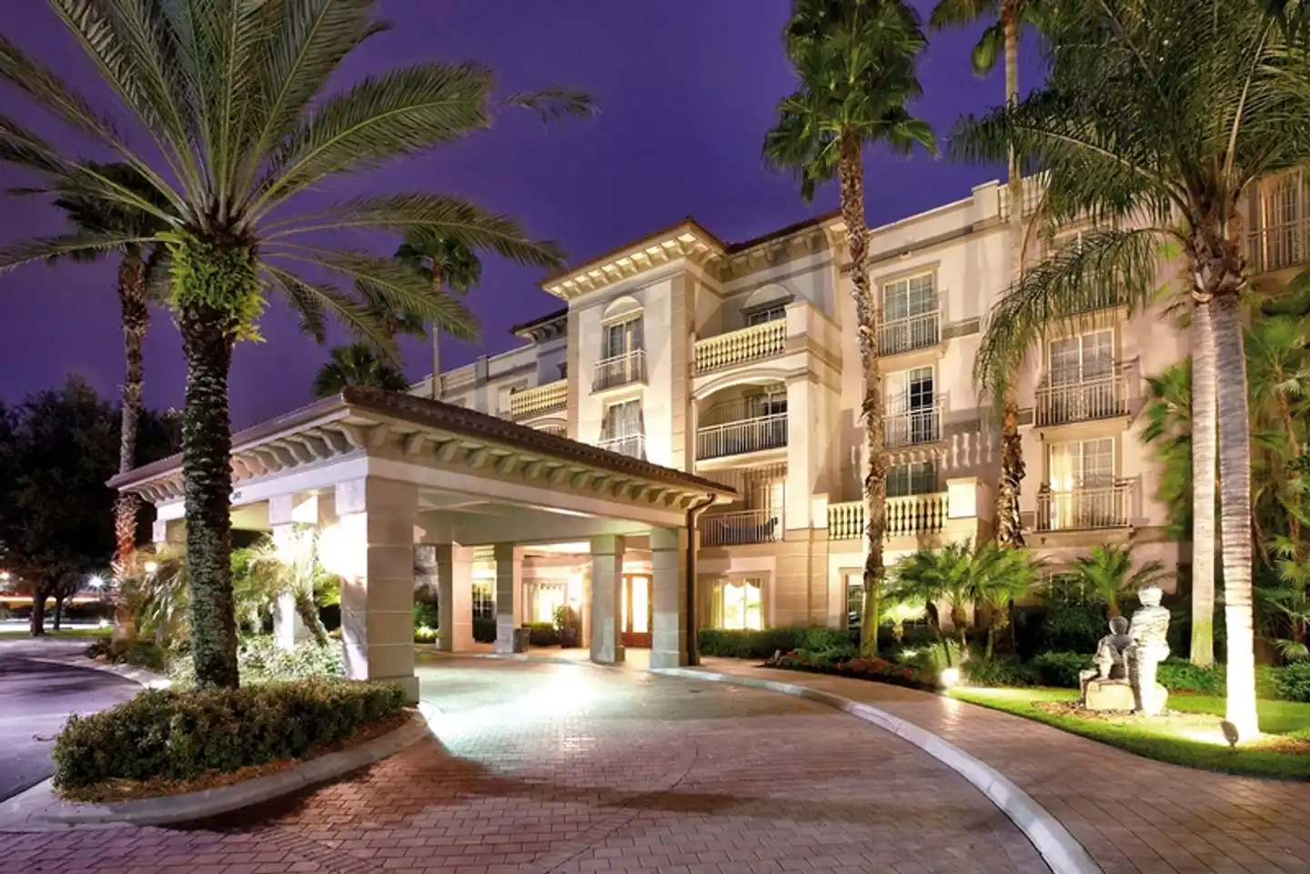 Trianon Bonita Bay Hotel Aussenansicht